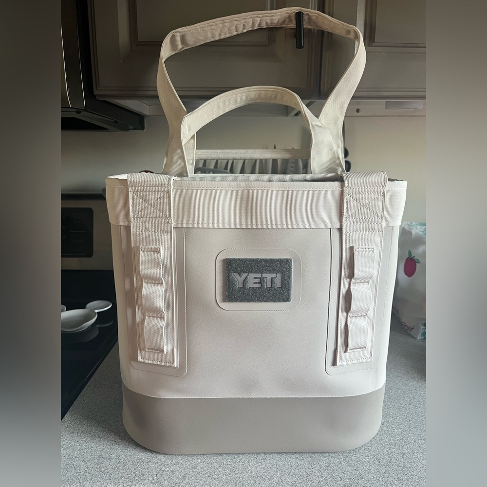 Yeti Camino 20 Cape Taupe